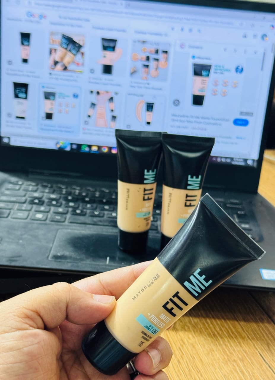 Maybelline Fit Me Matte + Poreless Foundation Tube